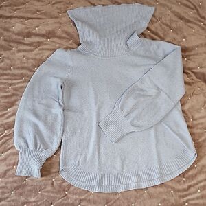 Tahari Women's Light Blue Turtleneck Sweater, Size M